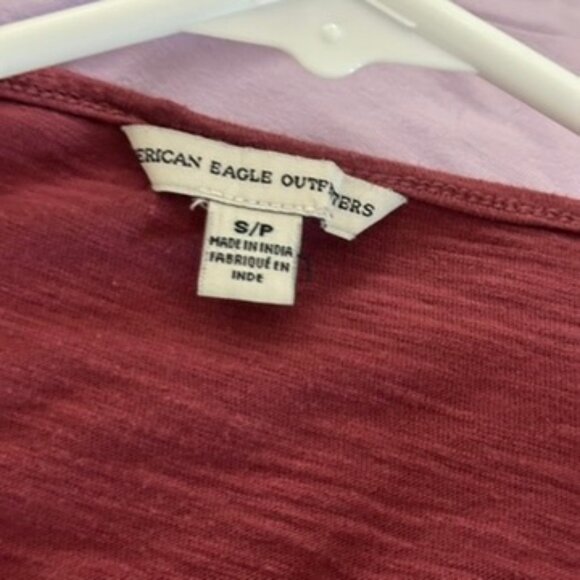 AE Eyelet Cap Sleeve Top - Picture 3 of 4